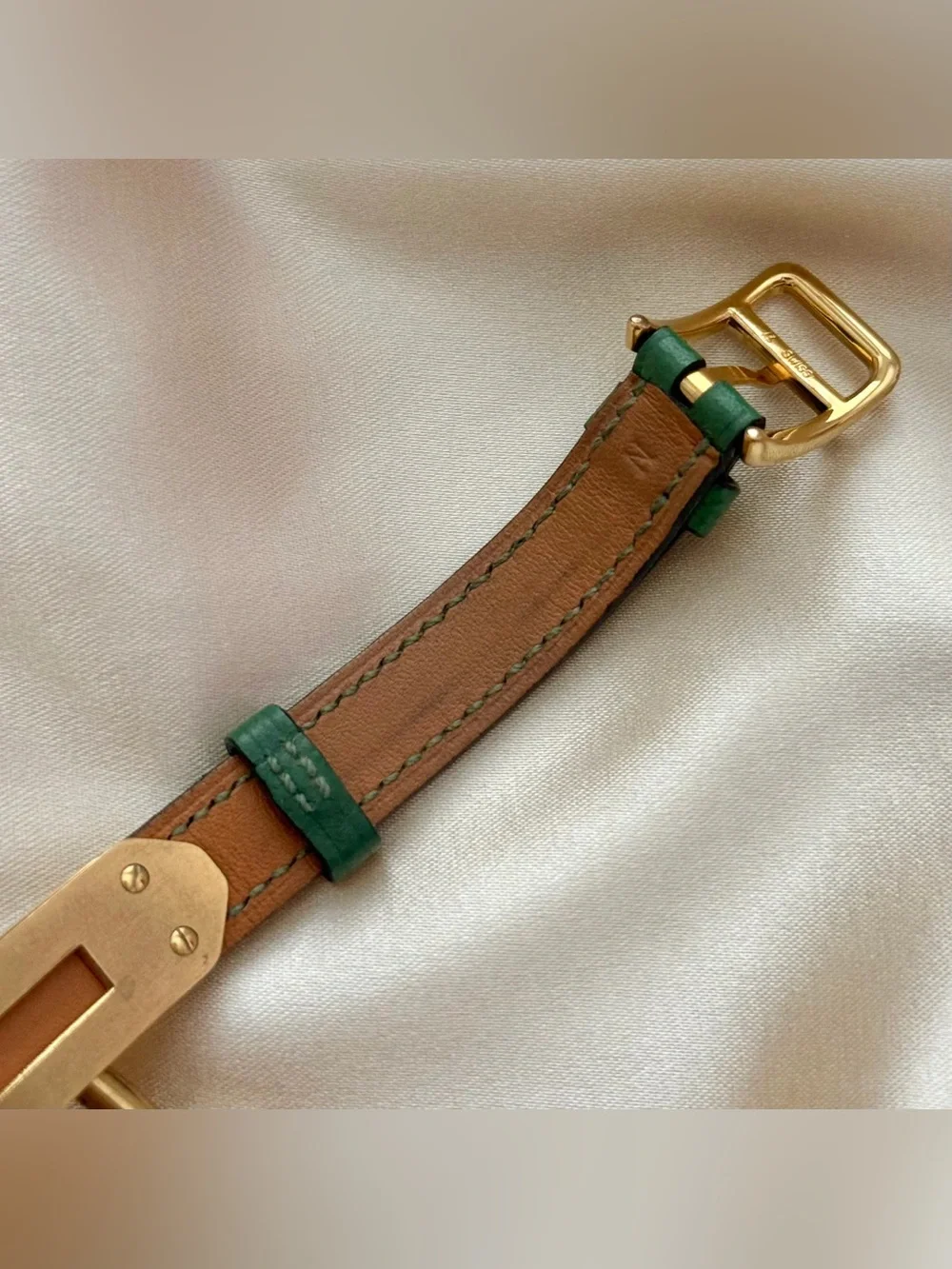 AUTHENTIC VINTAGE HERMES KELLY LOCK GREEN LEATHER WATCH - Picture 9 of 9